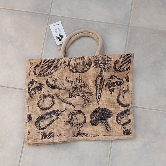 Soriana Jute Tote Bag with Vegetable Design - Picture 2 of 8